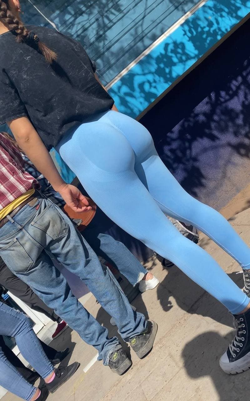 blue leggins