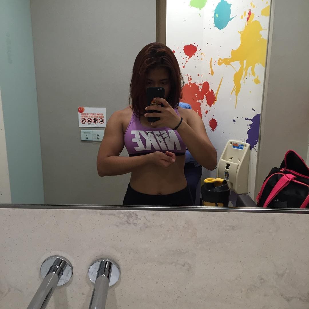 My favourite fitness girl with big thigh but I like her thigh more But she arrogance type