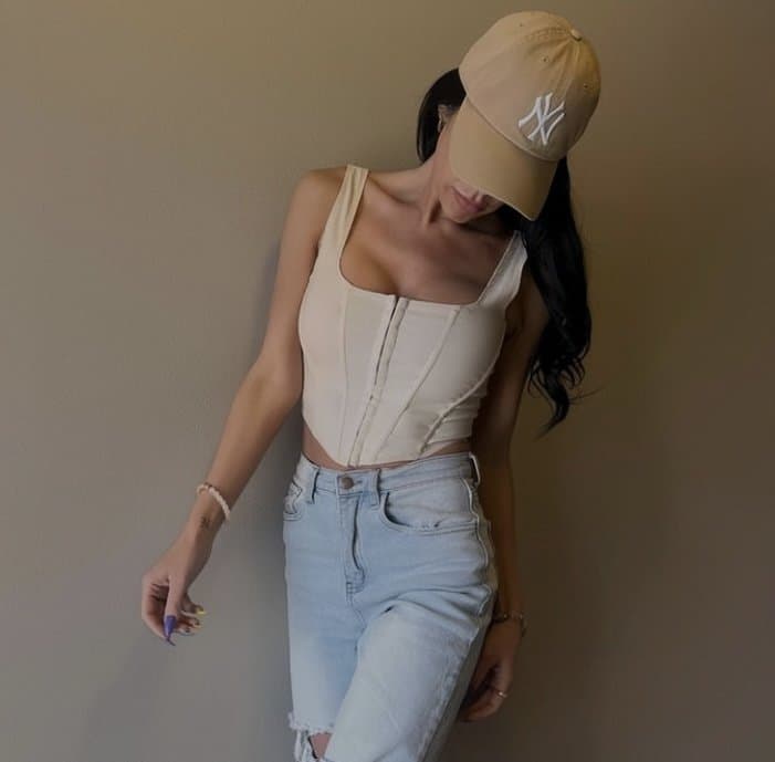 Amanda Ann Millan Fucked by Daughters Middle School Janitor for $300 Hidden Camera Public Disgrace