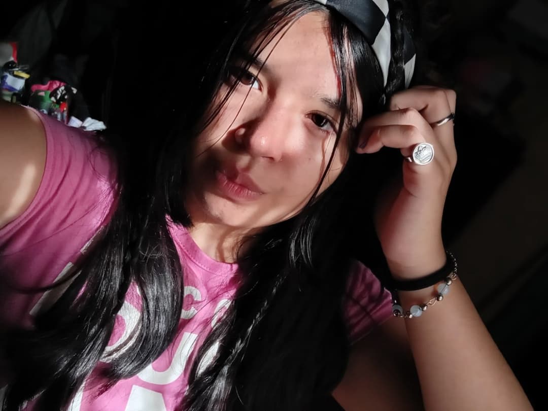 Click to view full size Chica sexy