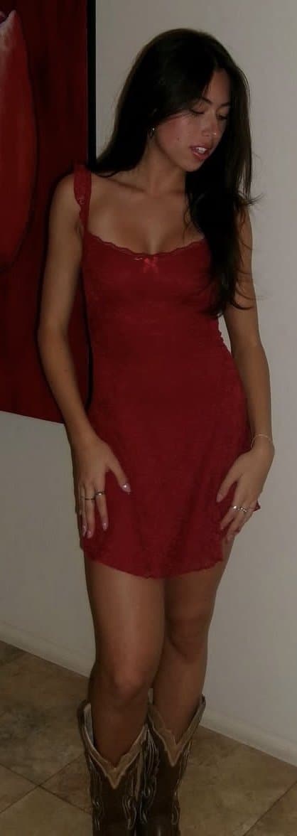 Click to view full size my barely legal irl with perfect guts and a perfect body, i jerk off to her everyday