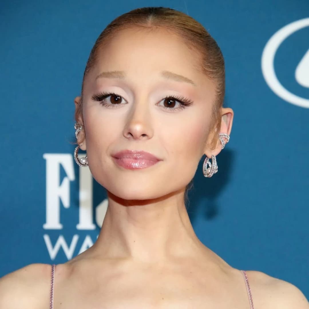 Ariana Grande 2025 face porn ?