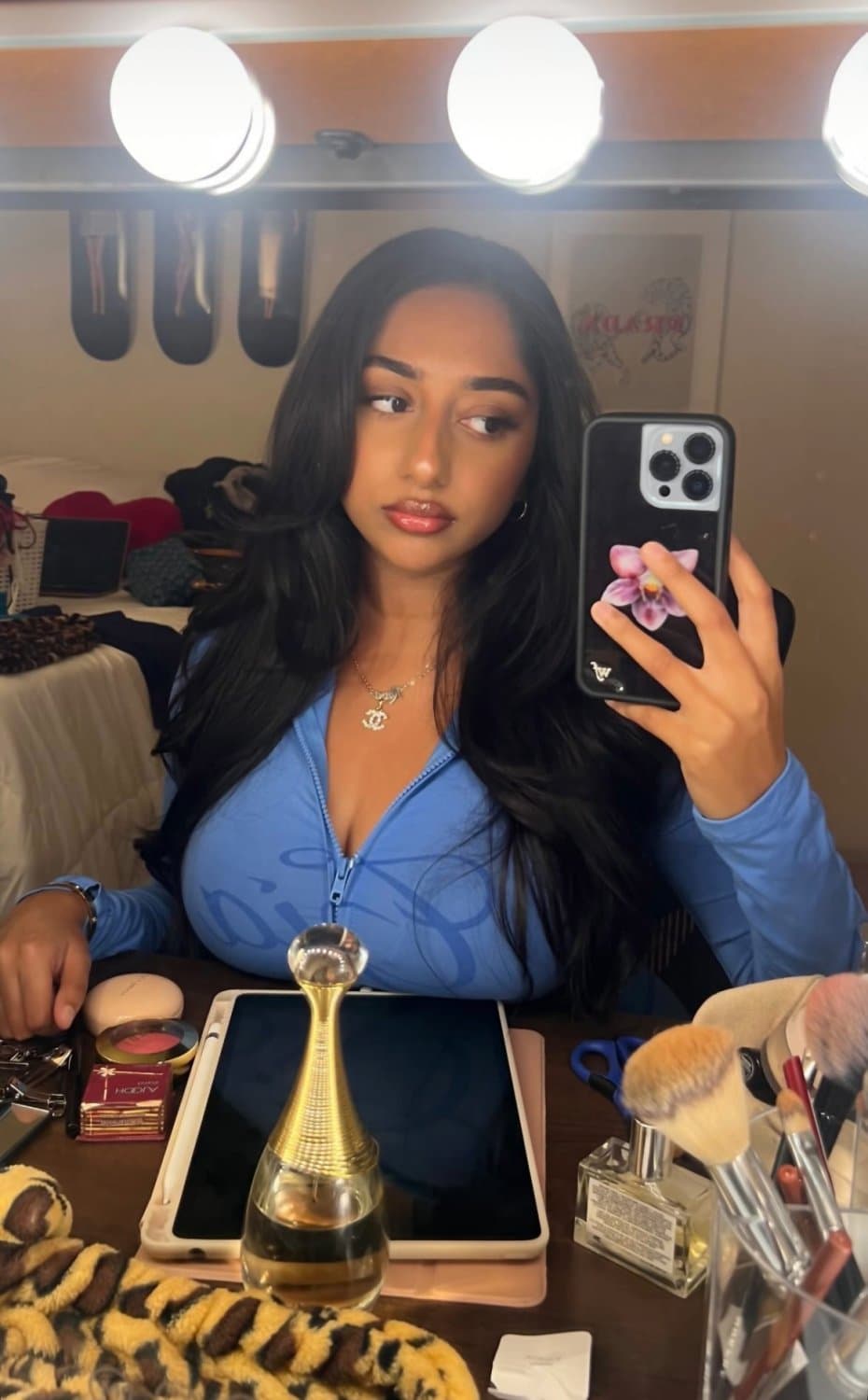 revazanak / revalicious - busty indian thot