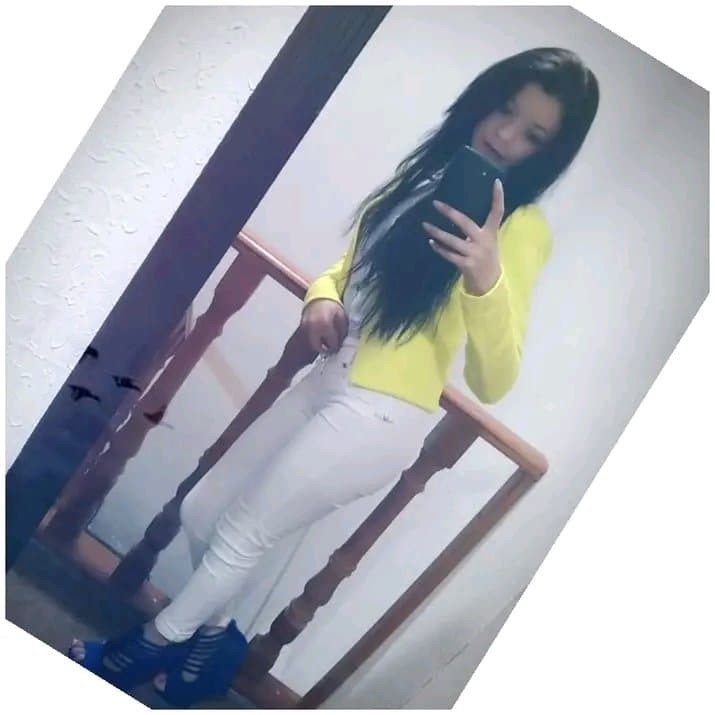 Vendedora mexicana sexi de Elektra