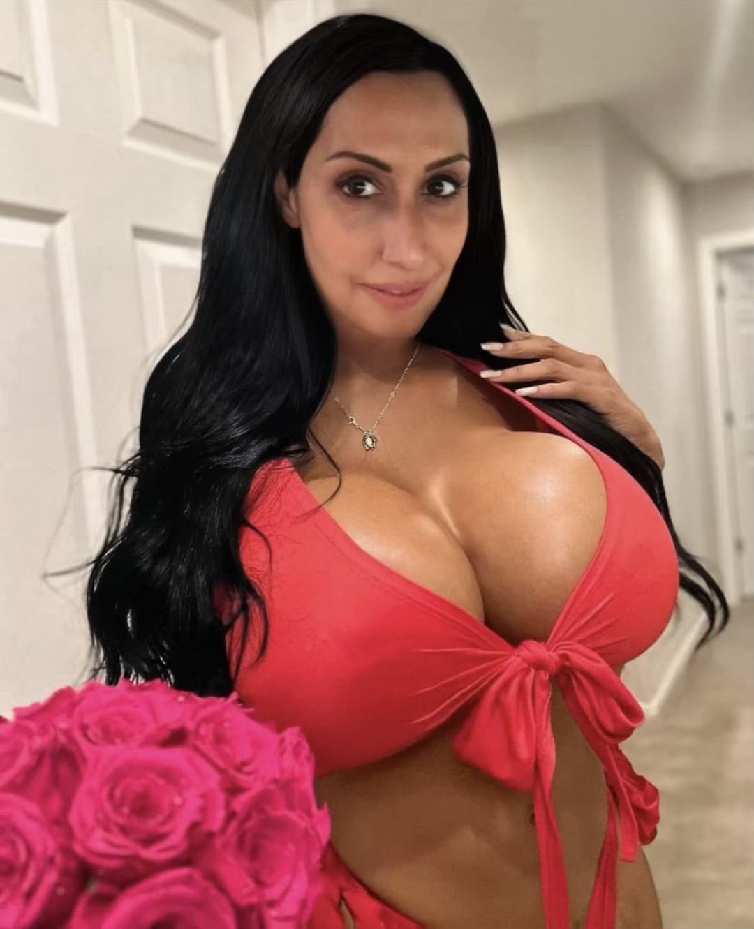 Australian milf slut