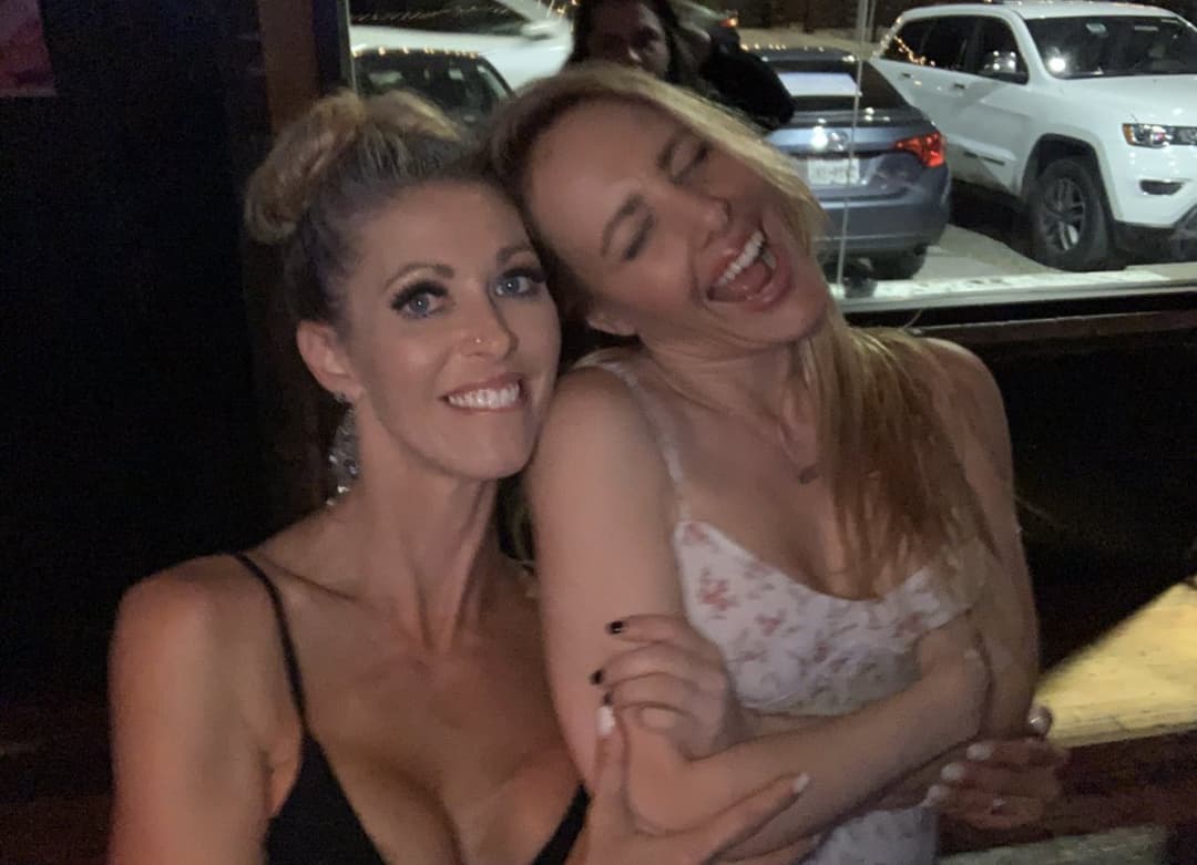 Holly, Vivian and Tiana - Enjoy