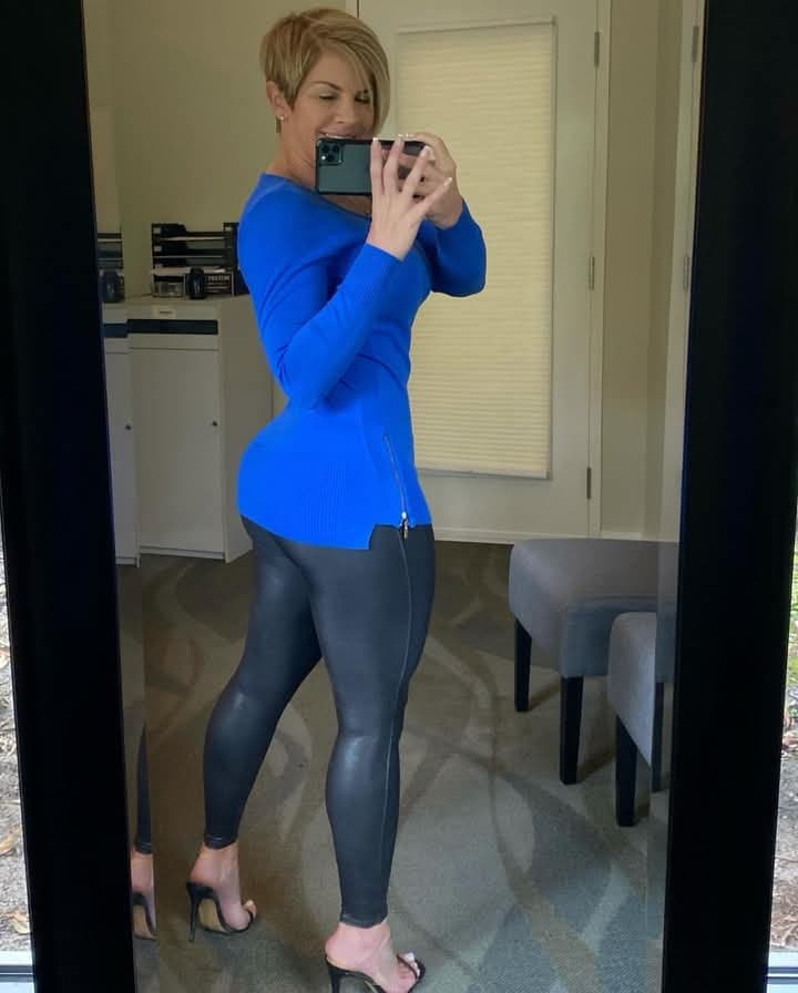 Hot Spanx Faux Leather Leggings