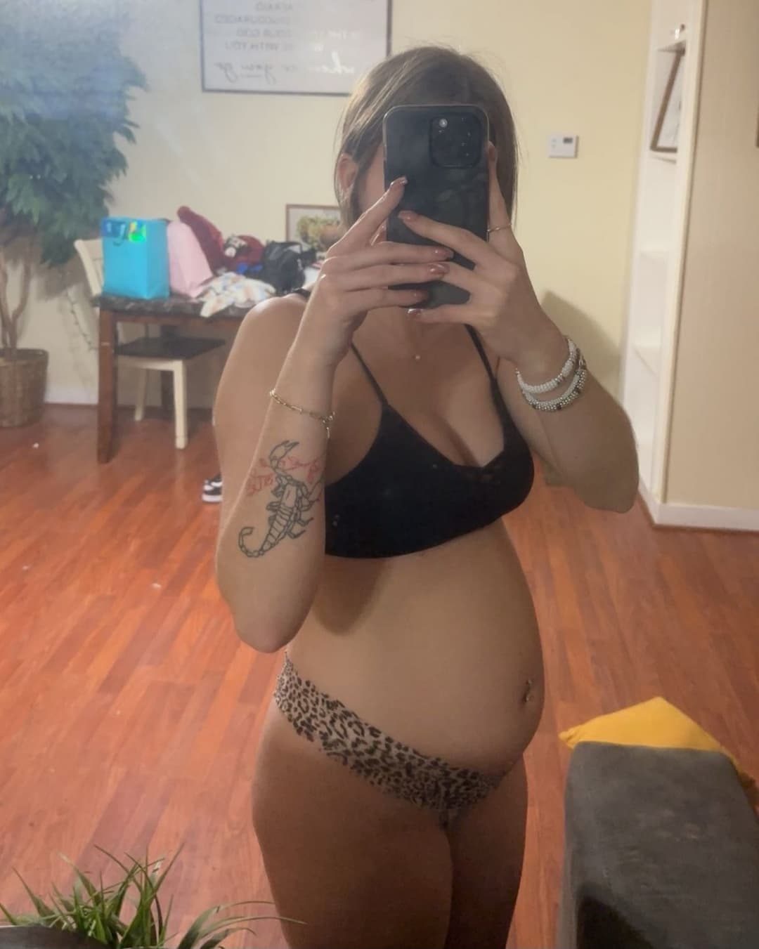 Regan is a cute thick pawg dumb slut. Cute dumb sluts get pregnant. Regan got pregnant ?