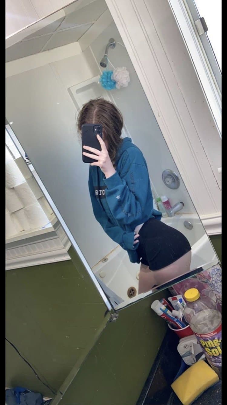 Skinny white girl with a crazy arch