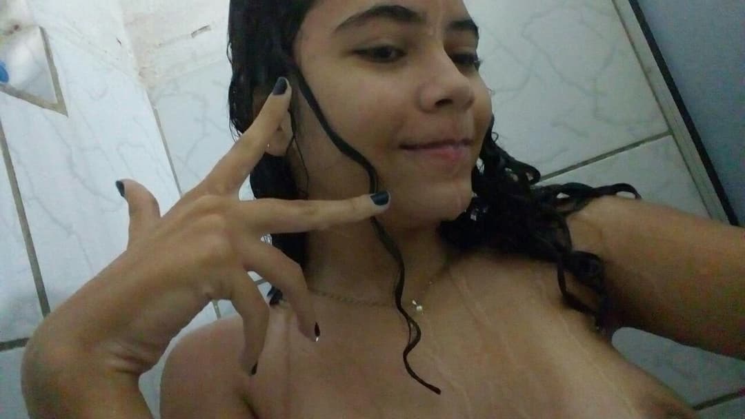 Maria Helena puta vazada peluda - parte 1