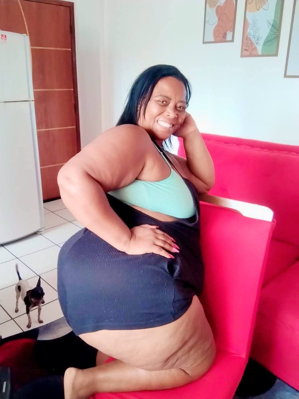Click to view full size LATINA THICK JUICY CHUNKY SSBBW BIG ASS BOOTY