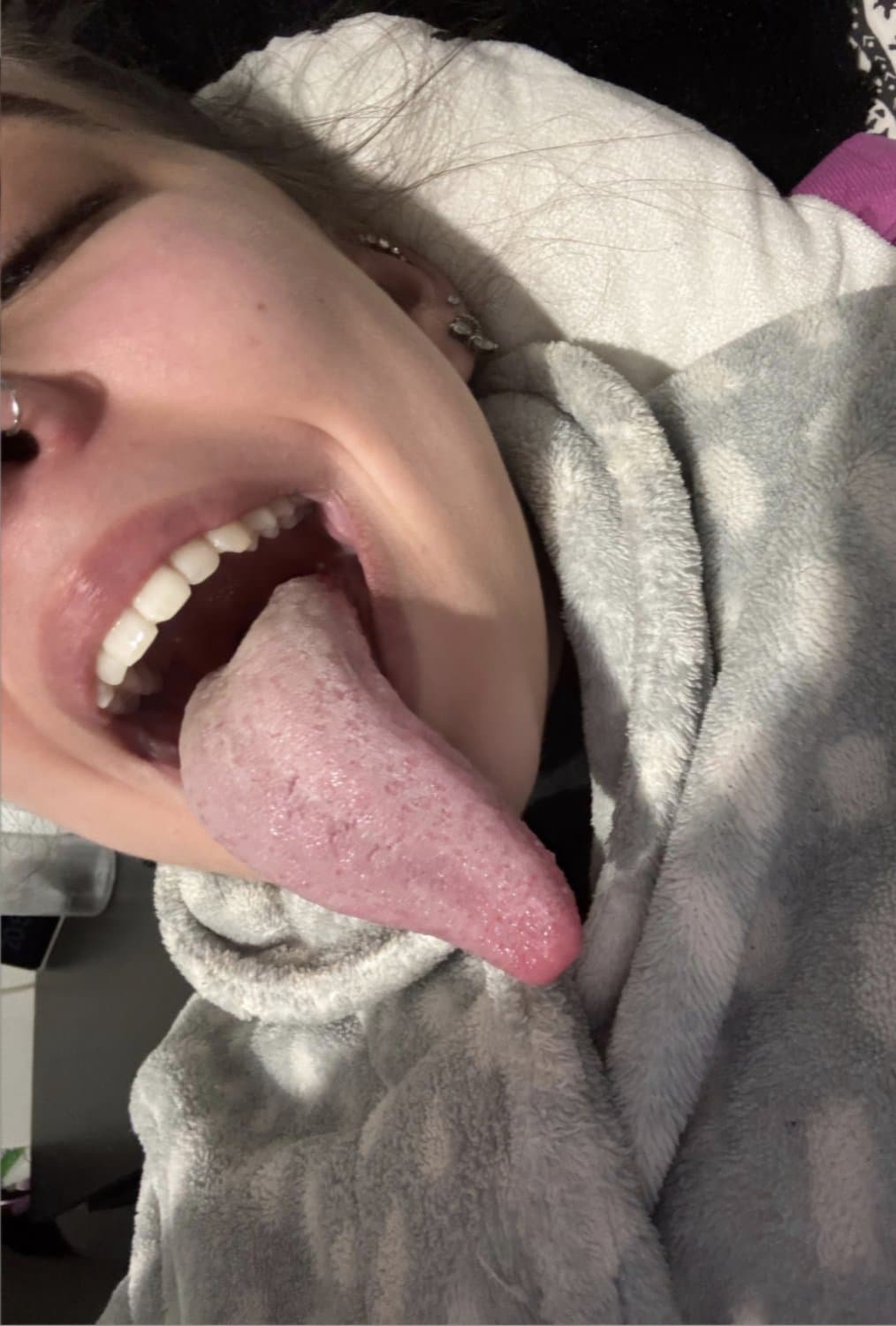Noa Blanco long tongue fetish