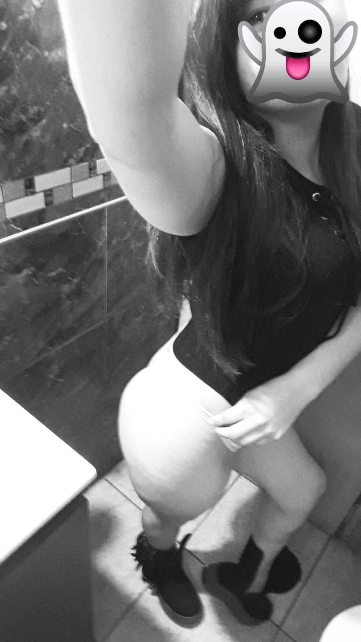 Click to view full size Naty Bravo la Puta de Fitz Roy