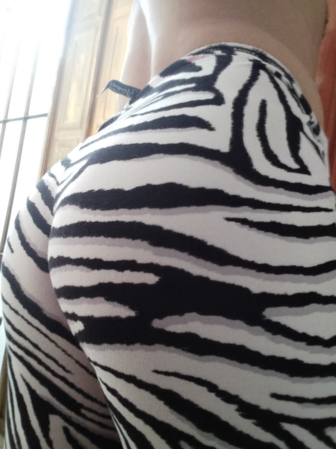 Culo en pijama de cebra