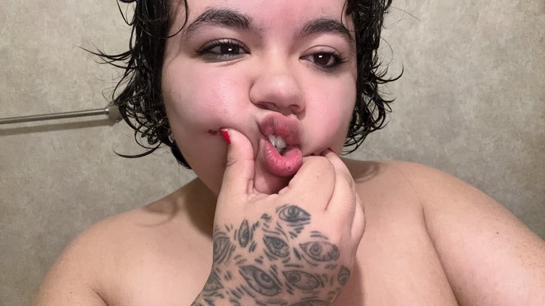 Click to view full size Coked Up Slut , FreeUse for ❄️ Mcallen