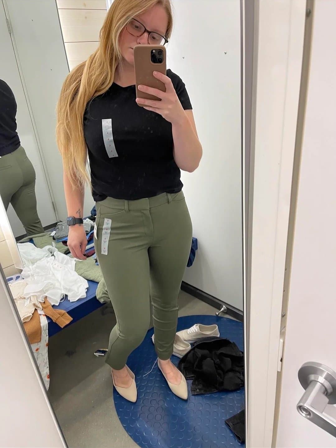 Cute amateur ginger gf with nice tits luvs to ride it bare! ???