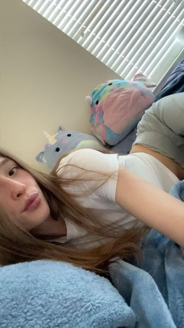 Vanessa Taylor’s pretty pink pussy wet and ready for cock