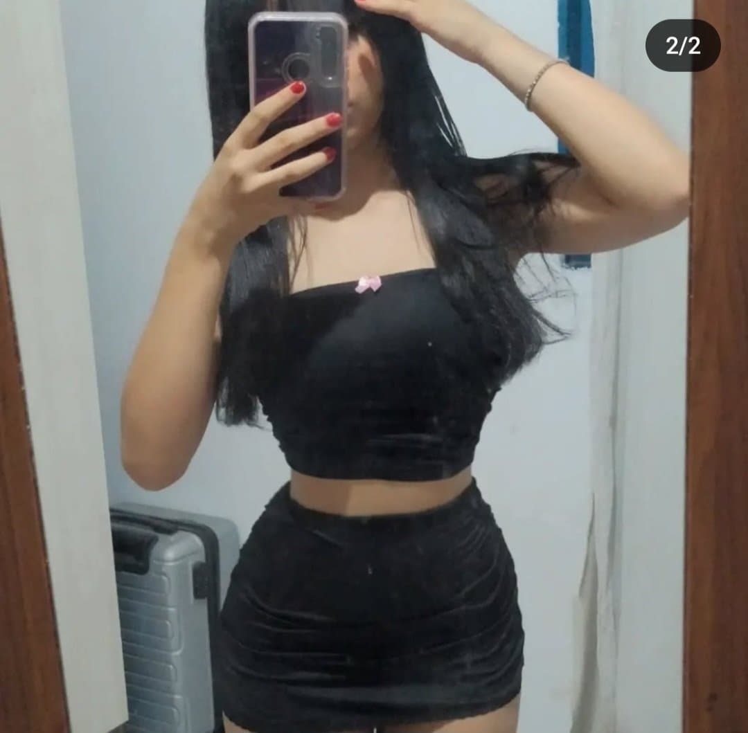 Novinha gostosa pra krl, que putinha gostosa mds???