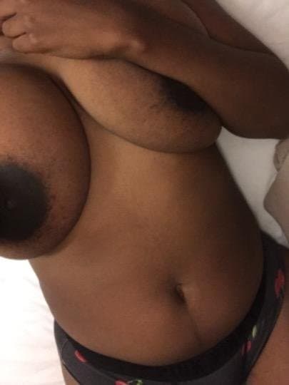 NATURAL REAL AUTHENTIC EBONY MOMS PHONE. iPhone repair guy is clutch