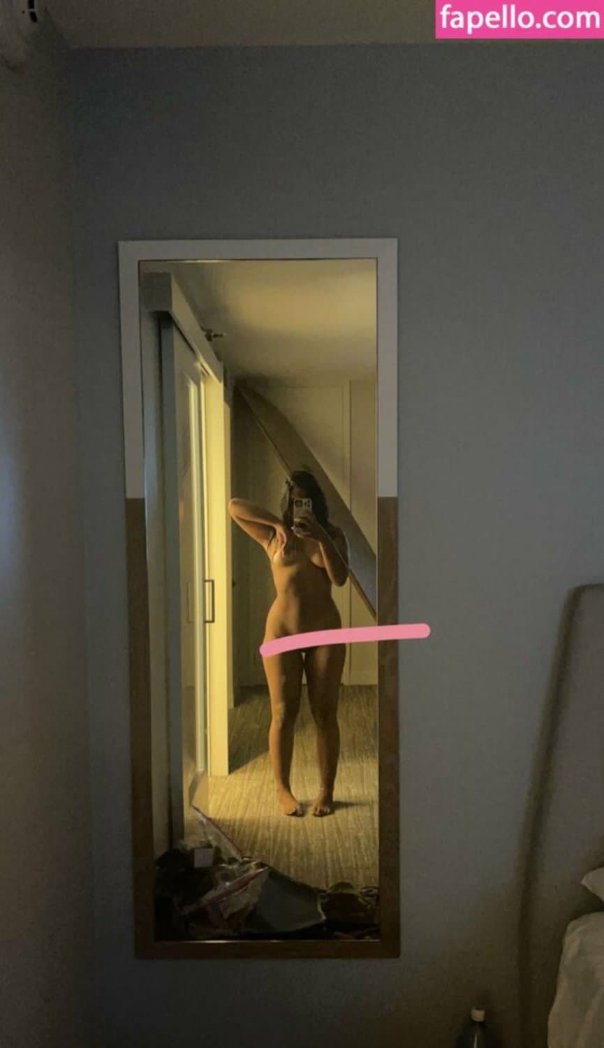 Tiktoker Sienna Mae nudes