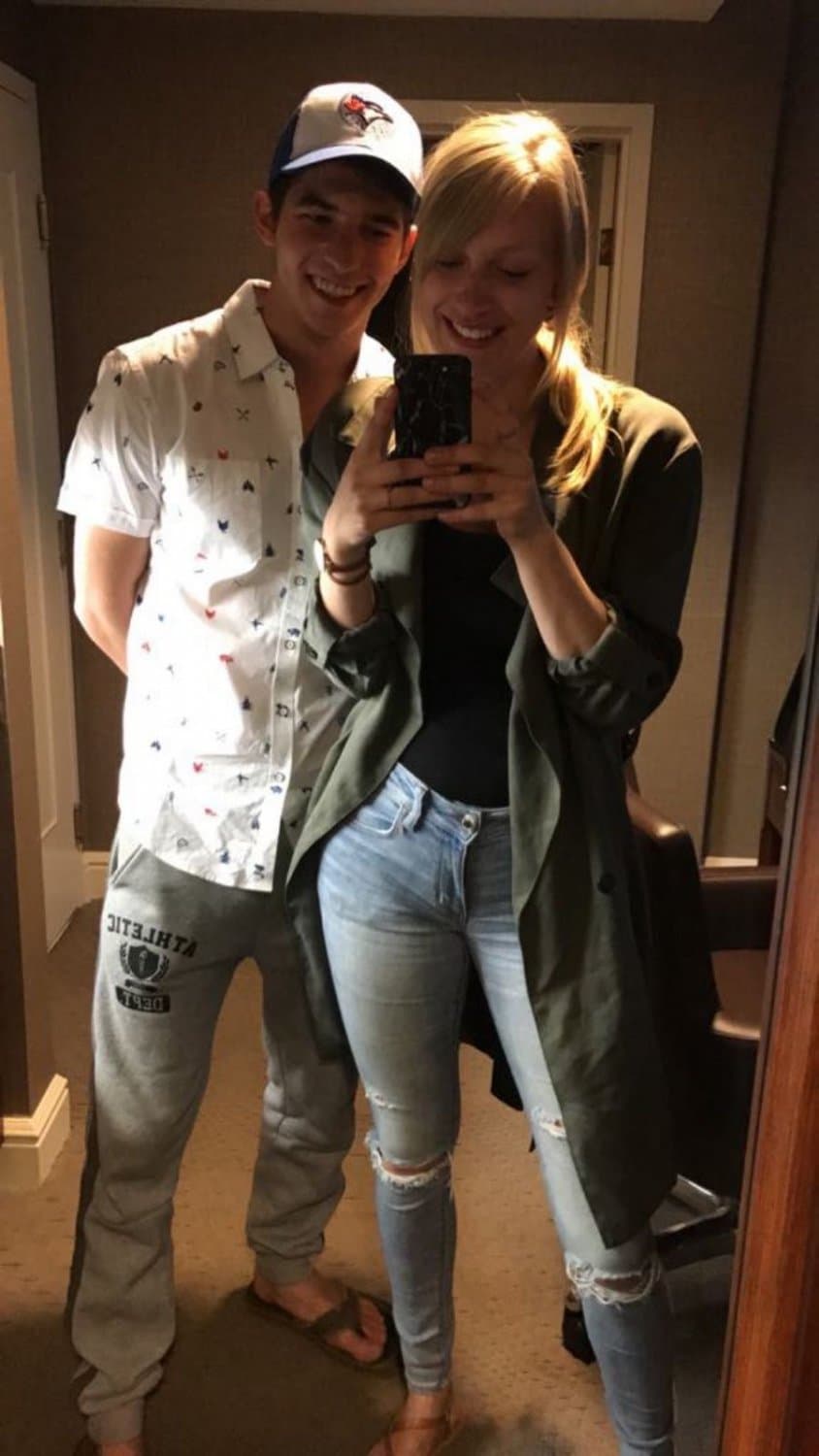 27yo MILF webslut Brooklyn E Albert Canada submitted herself!! To be famous and everywhere