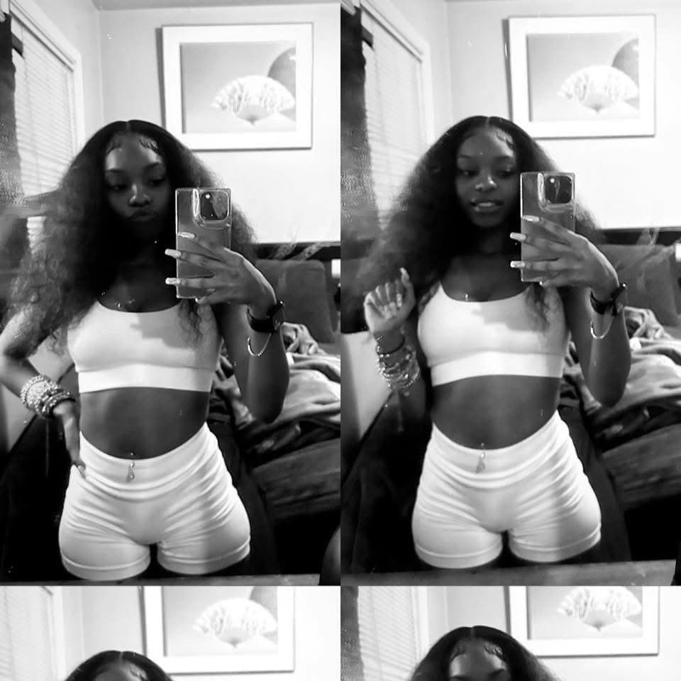 You can just tell the pussy is tight and the head is sloppy ??? perfect Chicago ebony slut