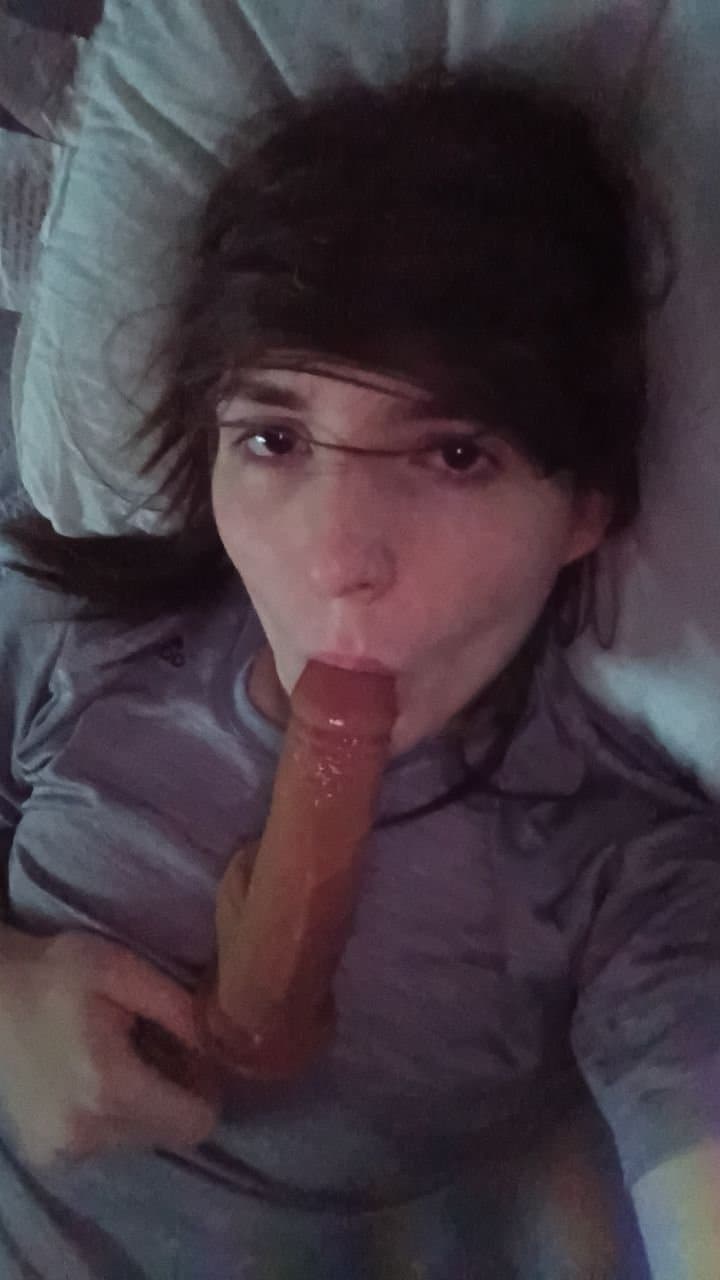 Fem twink blowjob expert (: