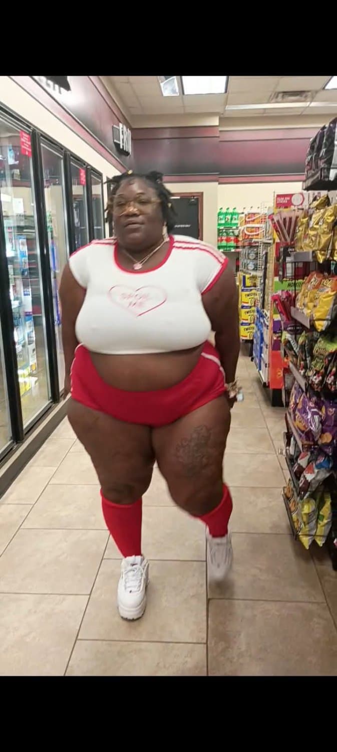 HUGE THICK MEGA EBONY BBW BUG OLE JUICY ASS BOOTY