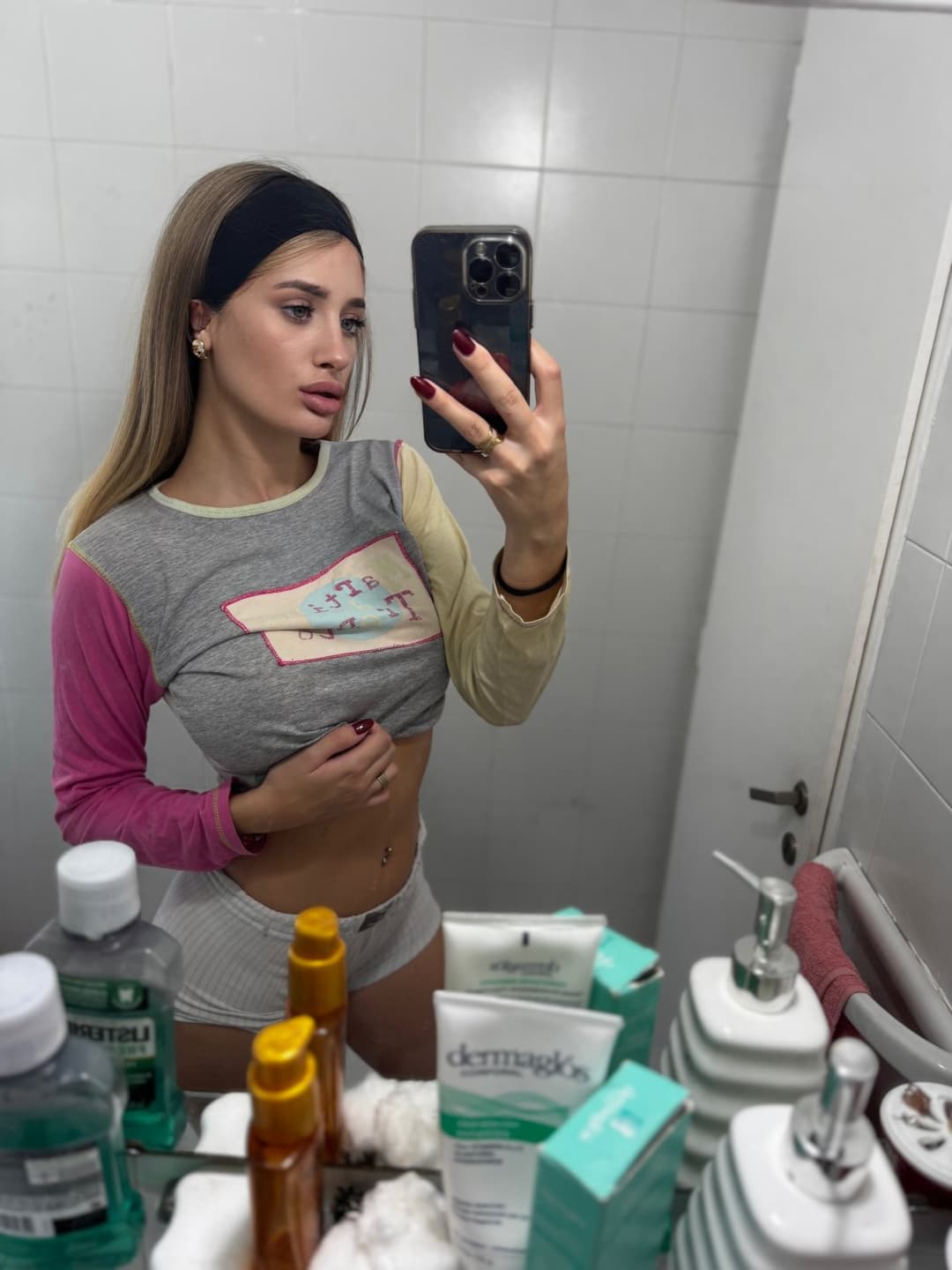 Mirror, Mirror on the wall whose the sluttiest of them all