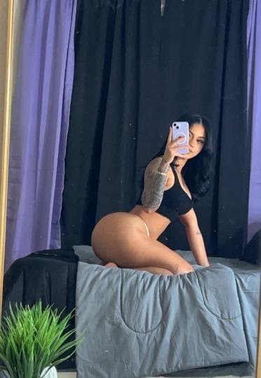 Click to view full size 25 year old Stella Escort in Orange County ca