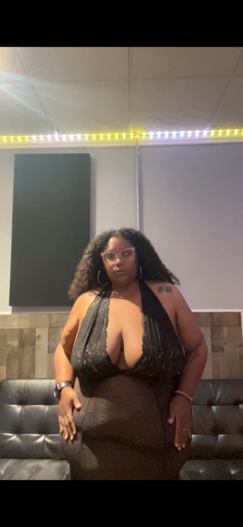 SSBBW NERDY? BUSTY? EBONY?.
