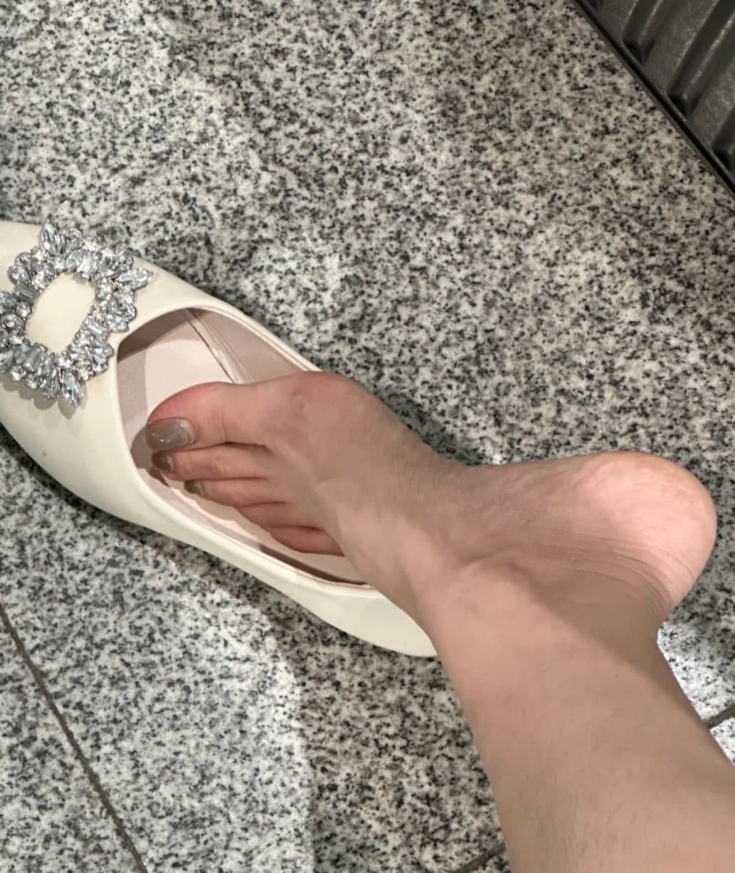 Asian feet / shoes & cum