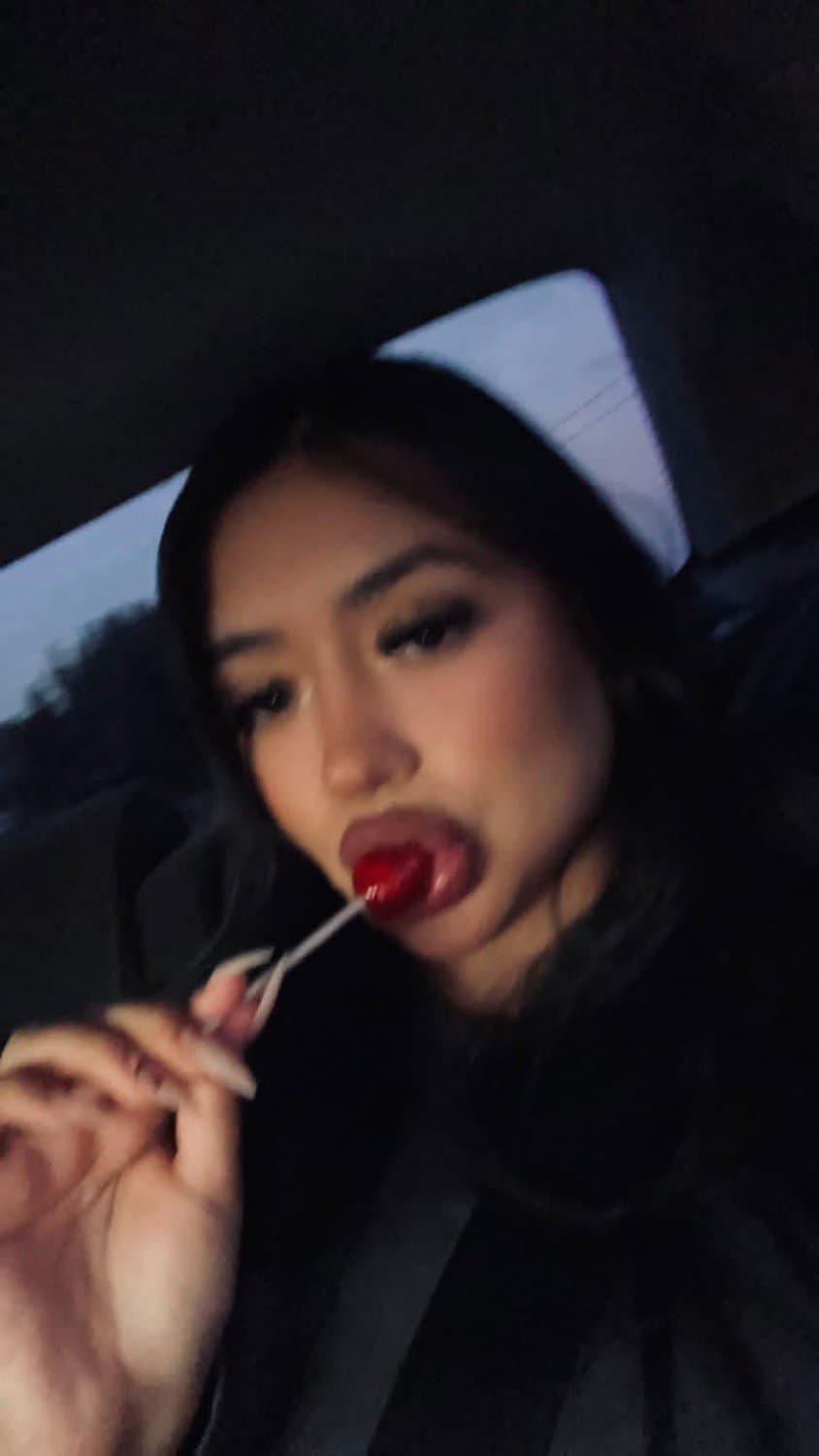 Thick Busty latina Daniella