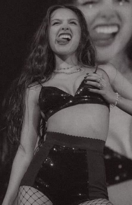 Click to view full size Olivia Rodrigo Is A Such Gorgeous Goddess That Knows How To Drain Me ??