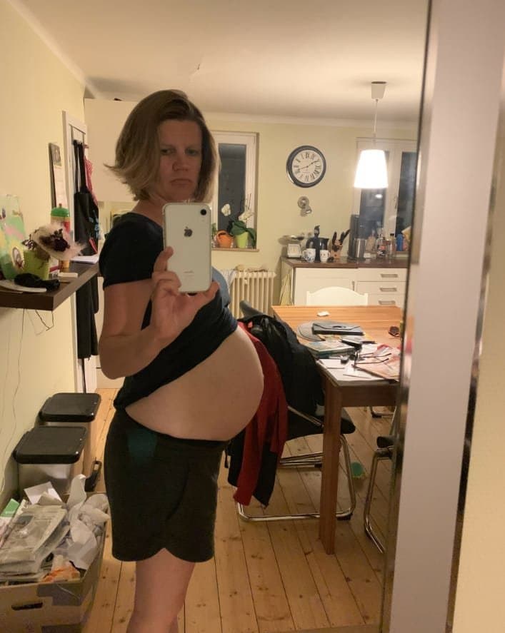 Click to view full size Stefanie Lenz, skiny housewife from Germany