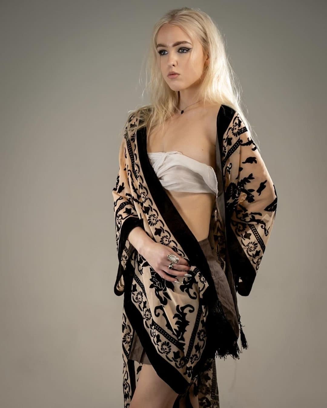 Amateur model friend slutty pics leaked, see through, handbra, topless.