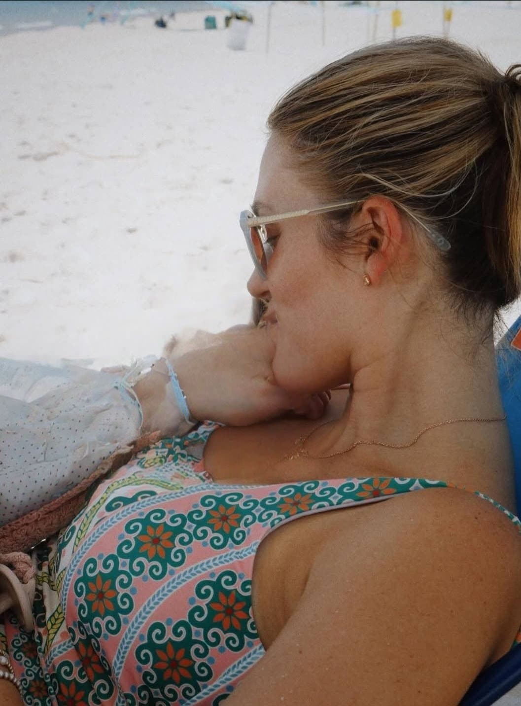 Christian slut Sadie Robertson likes creampies and making babies. She is a milf cum whore