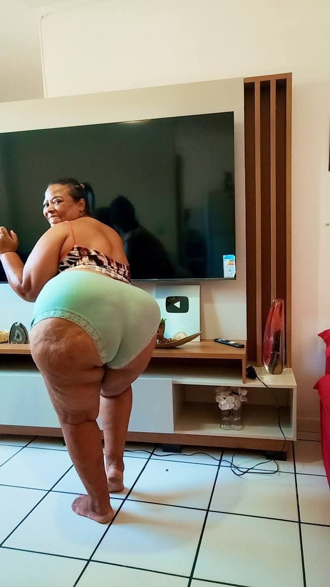 Click to view full size LATINA THICK JUICY CHUNKY SSBBW BIG ASS BOOTY