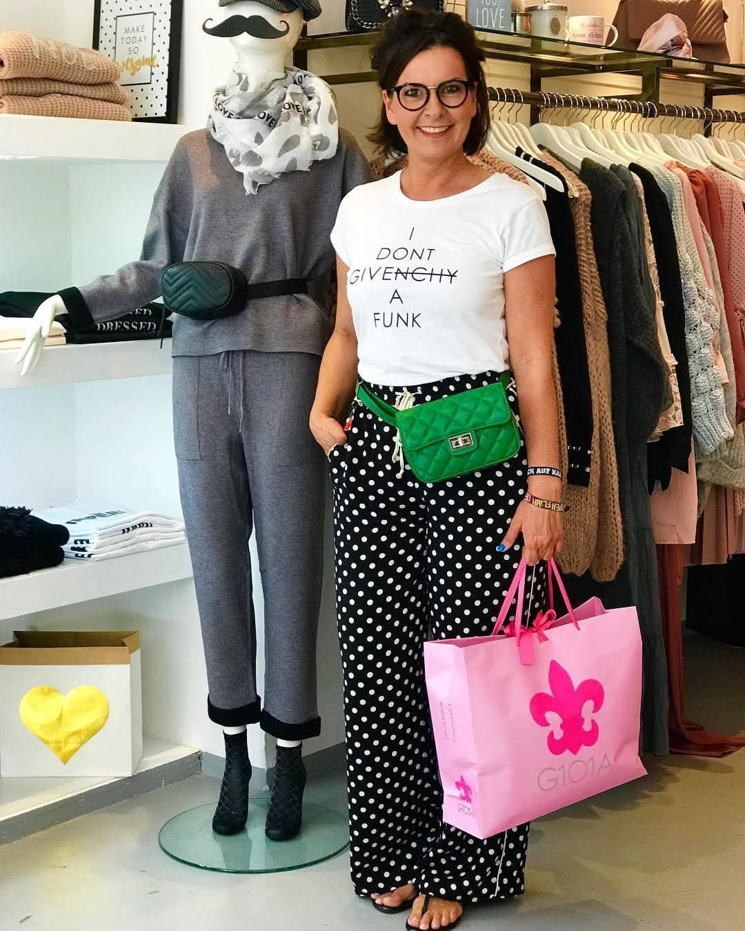 German thicc elegant gilf ❤️❣️???