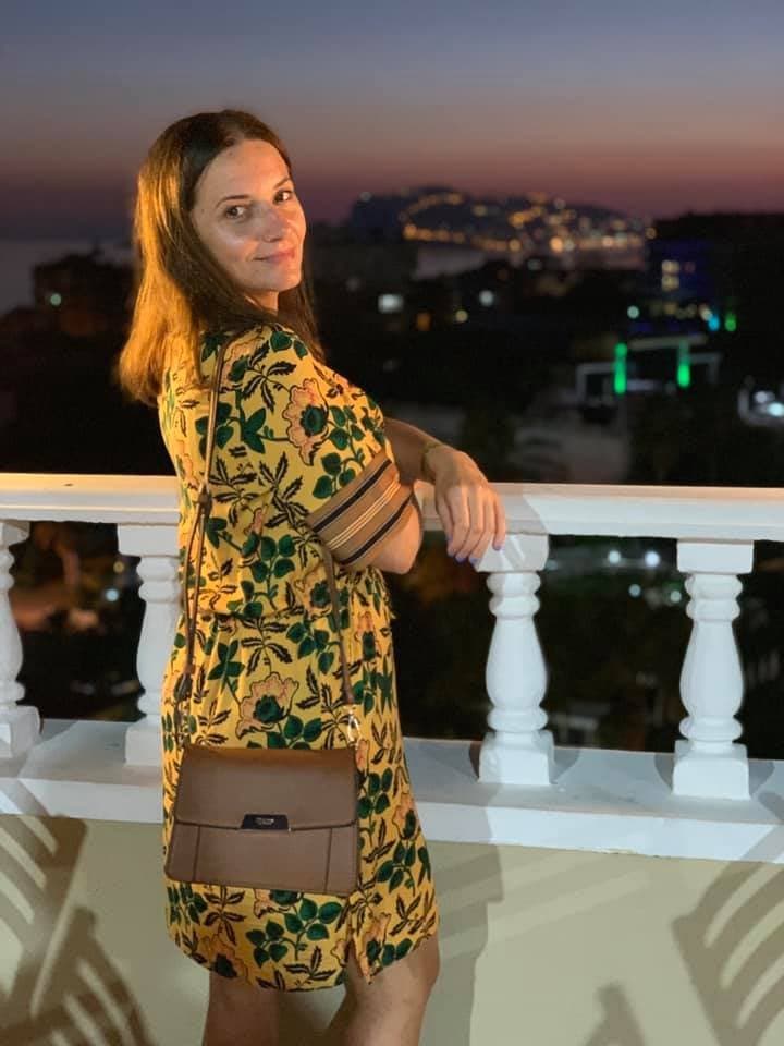 Click to view full size Mature Bitch Milijana (Non Nude)