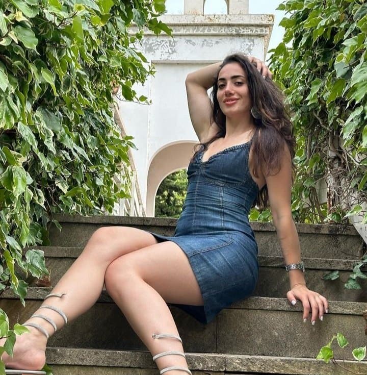 Sexy glamour feet pedicure woman