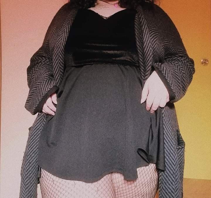 Bitch i wanna fuck, pm if you wanna talk about her