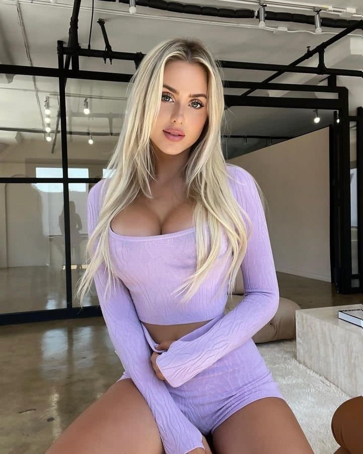 Marli Alexa amazing babe influencer Instagram