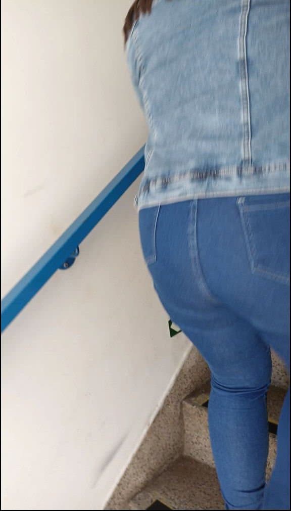 BBW was wearing red panties under her fat ass in jeans, she went up and I ....??