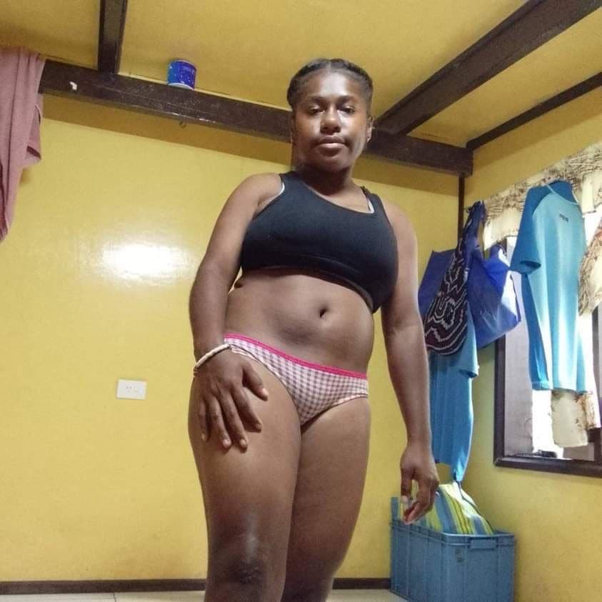 Busty PNG Teen pose ?