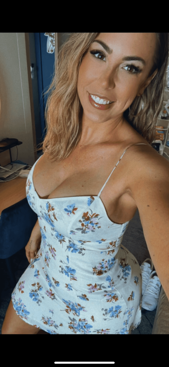 Onlyfans Texas pawg Robyn.witha.y