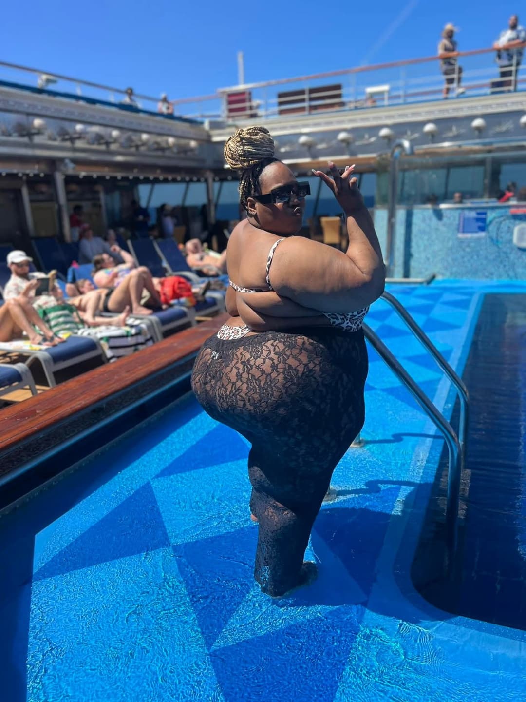 SSBBW EBONY HUGE OLE BIG ASS BOOTY
