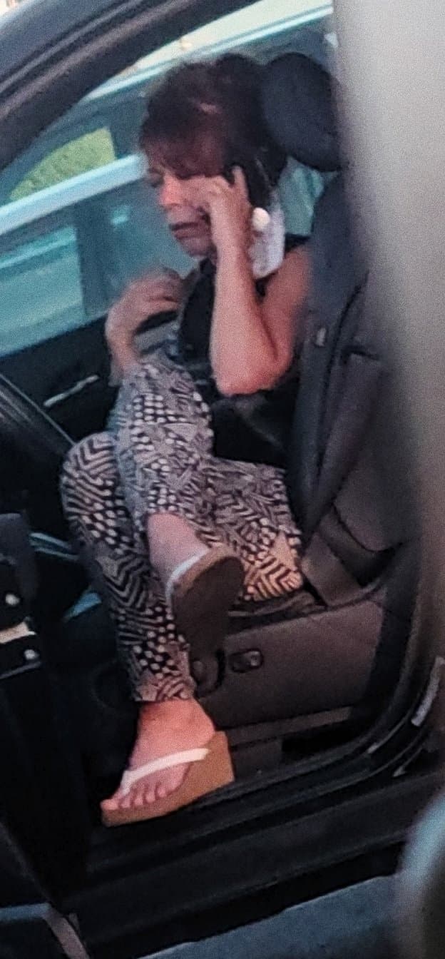 Latina MILF Dangling Platform Wedge Flip Flops Feet Spy Creepshots