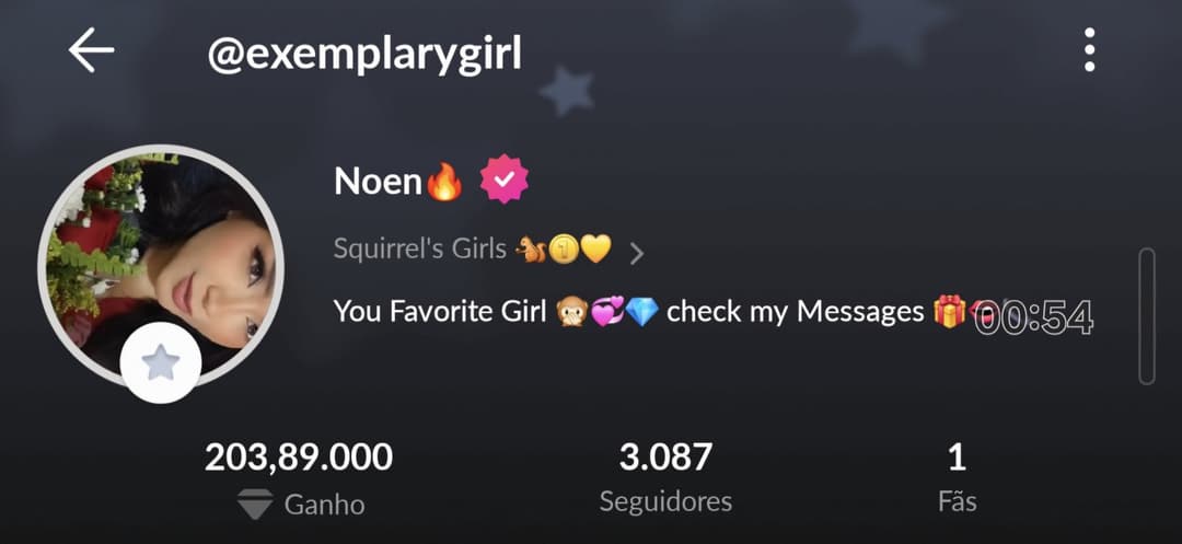 Novinha do Rabão rebolando em Live no Tango Live user: @exemplarygirl