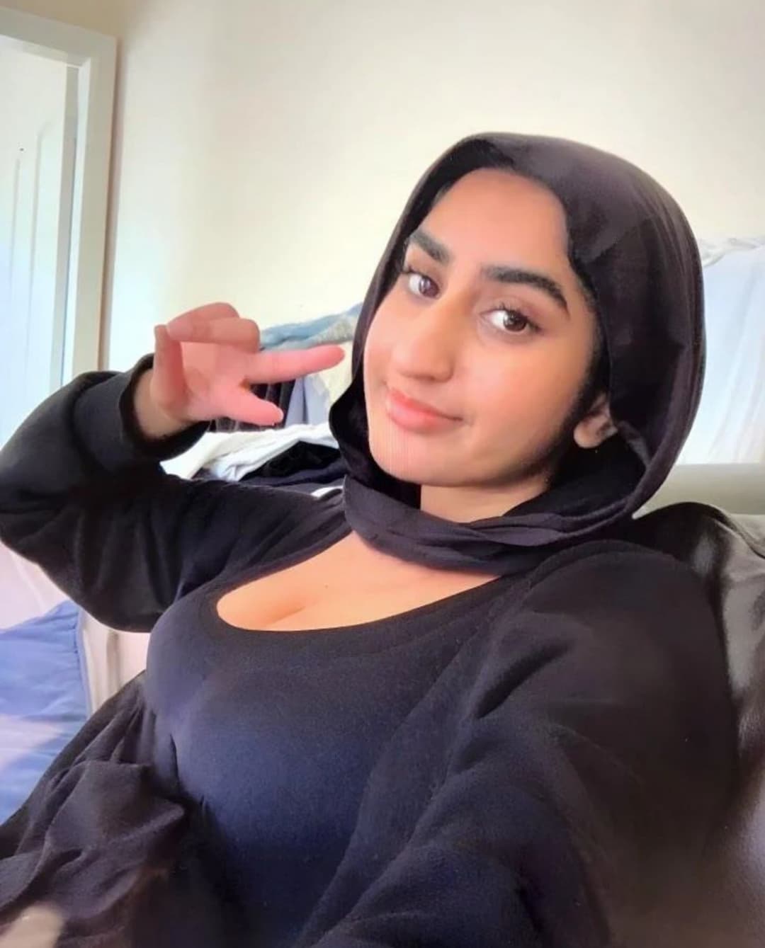 Pakistani Muslim girl nude leak